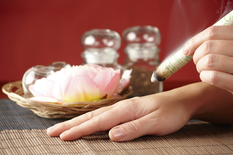 Acupuncture And Herbs Hull Chinese Medical Centre About Moxibustion